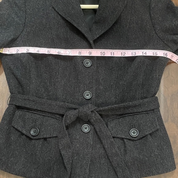 Banana Republic Charcoal Wool Blend Suit Blazer with Belt Skirt - Picture 5 of 15